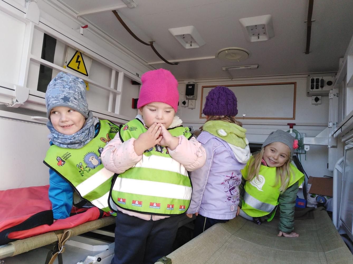 Broučci: návštěva u vojáků - 12