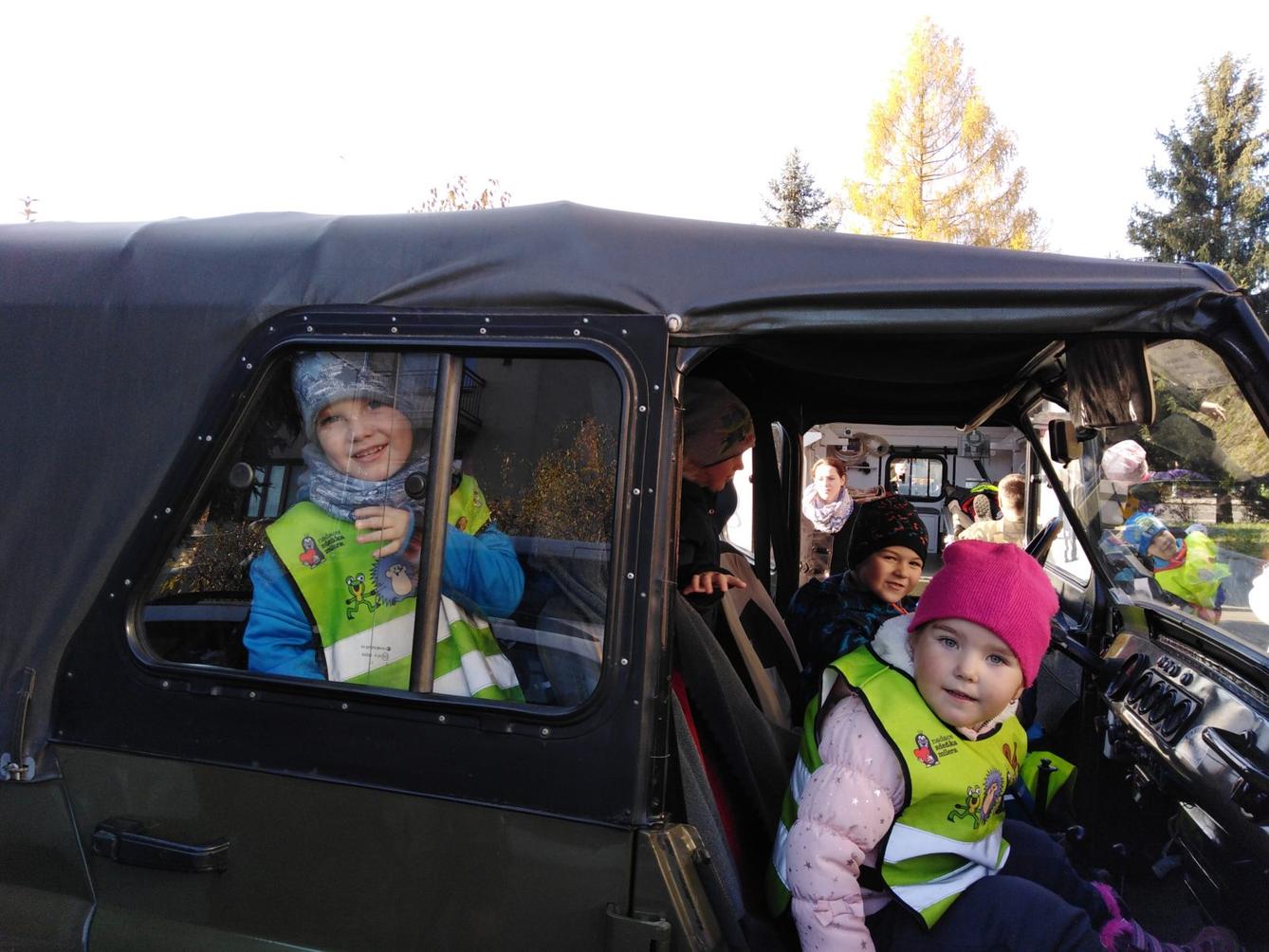 Broučci: návštěva u vojáků - 25