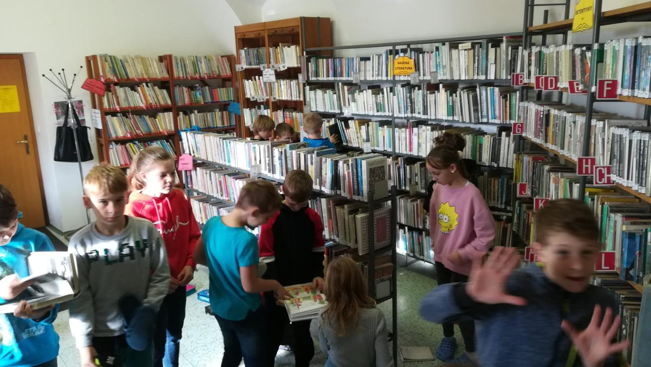 Návštěva místní knihovny - 4.B - 5