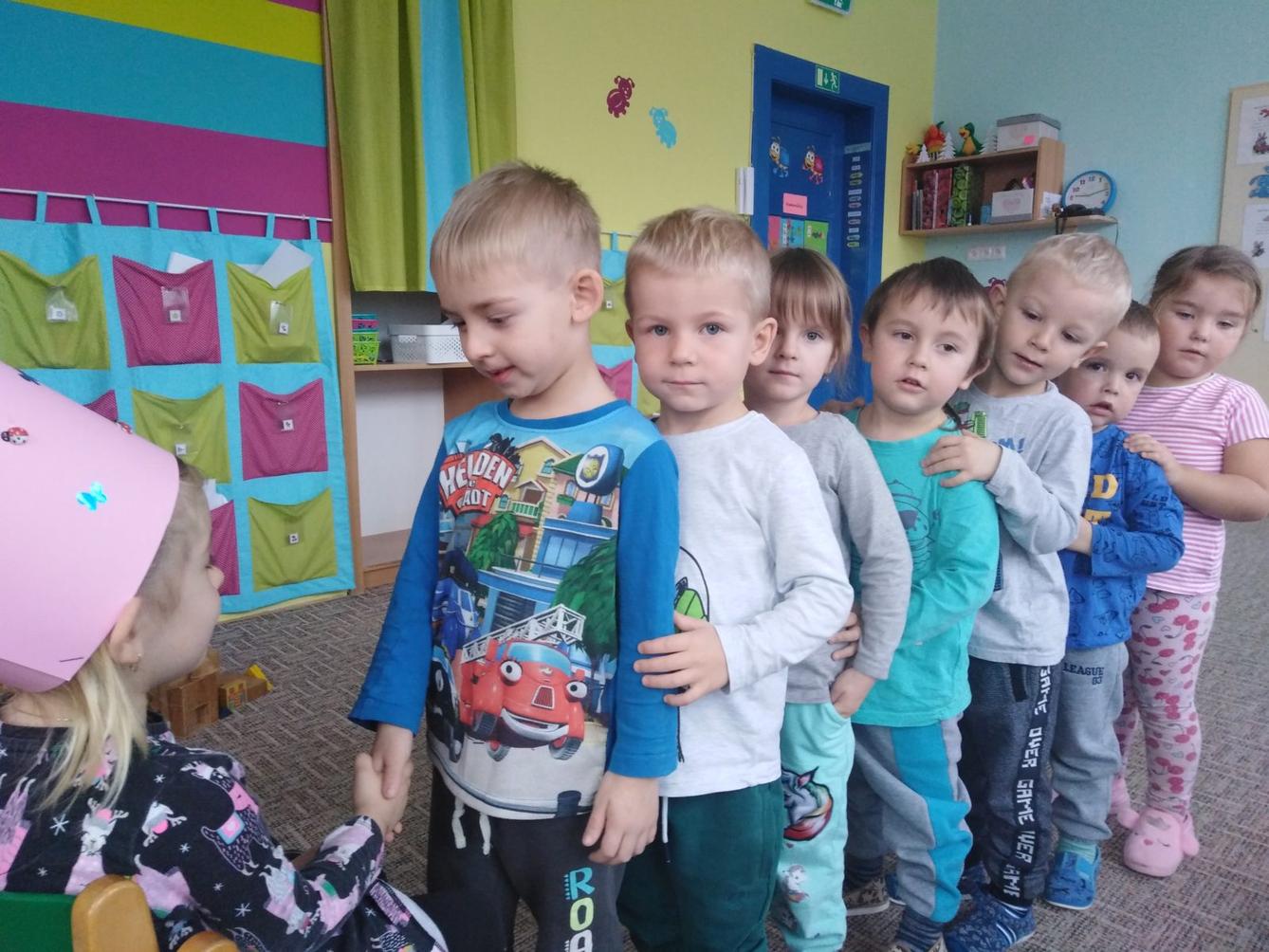 Broučci slaví: Stelinka měla narozeniny - 3