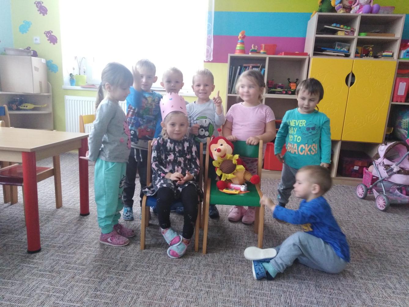 Broučci slaví: Stelinka měla narozeniny - 12