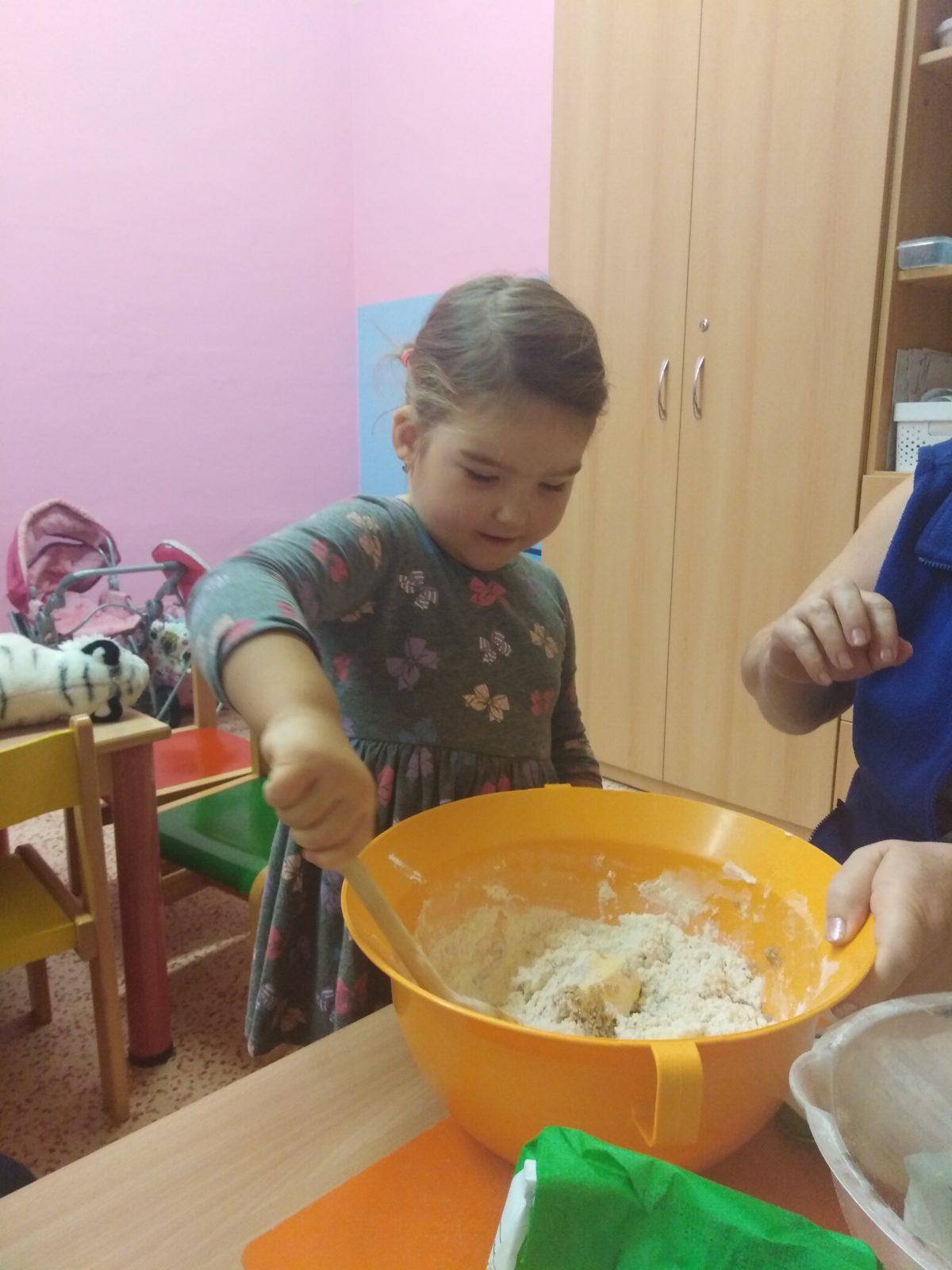 příprava na Vánoce: pečeme perníčky:-) - 22