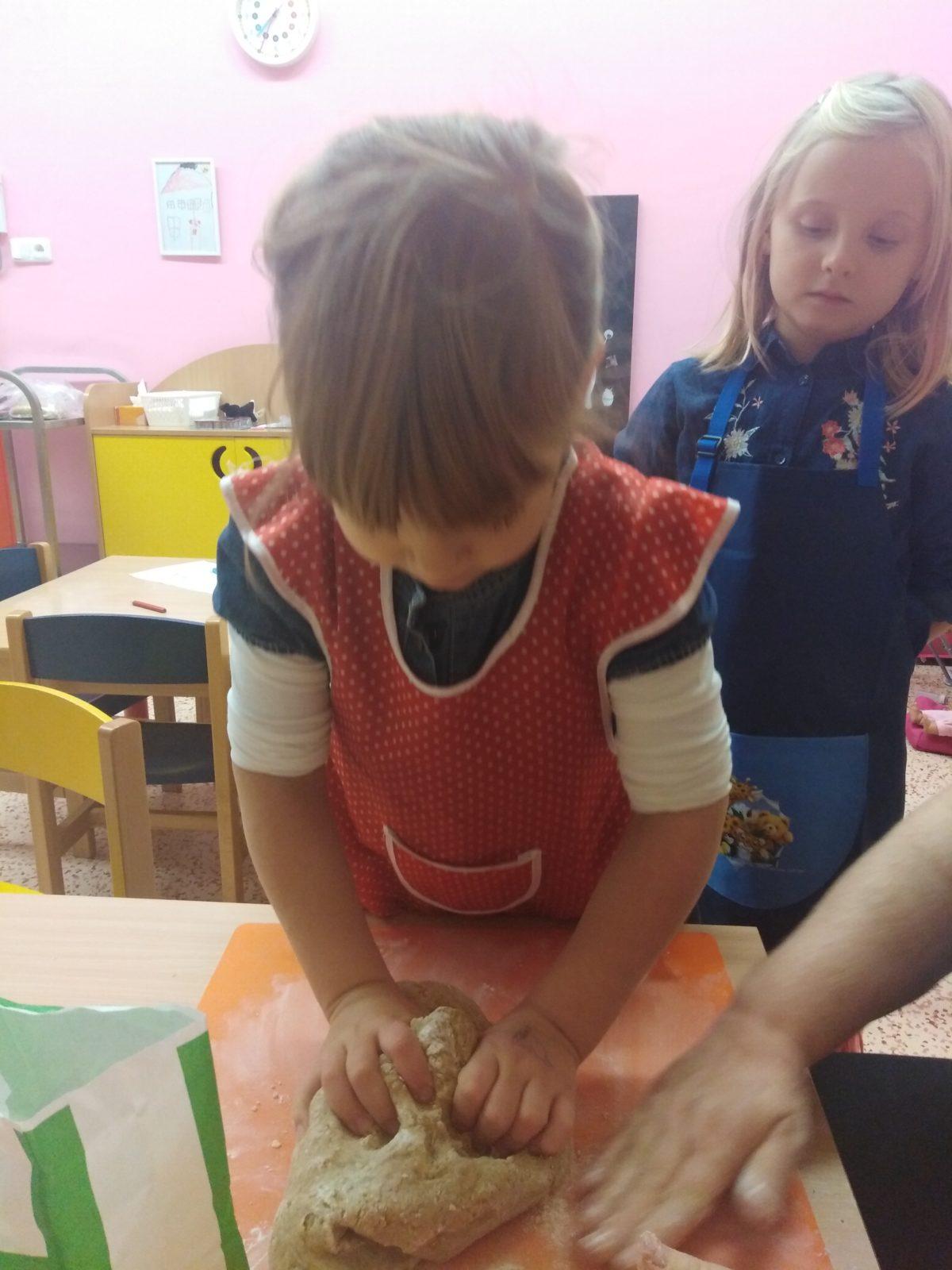 příprava na Vánoce: pečeme perníčky:-) - 28