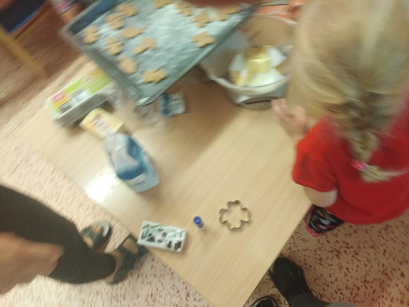 příprava na Vánoce: pečeme perníčky:-) - 47