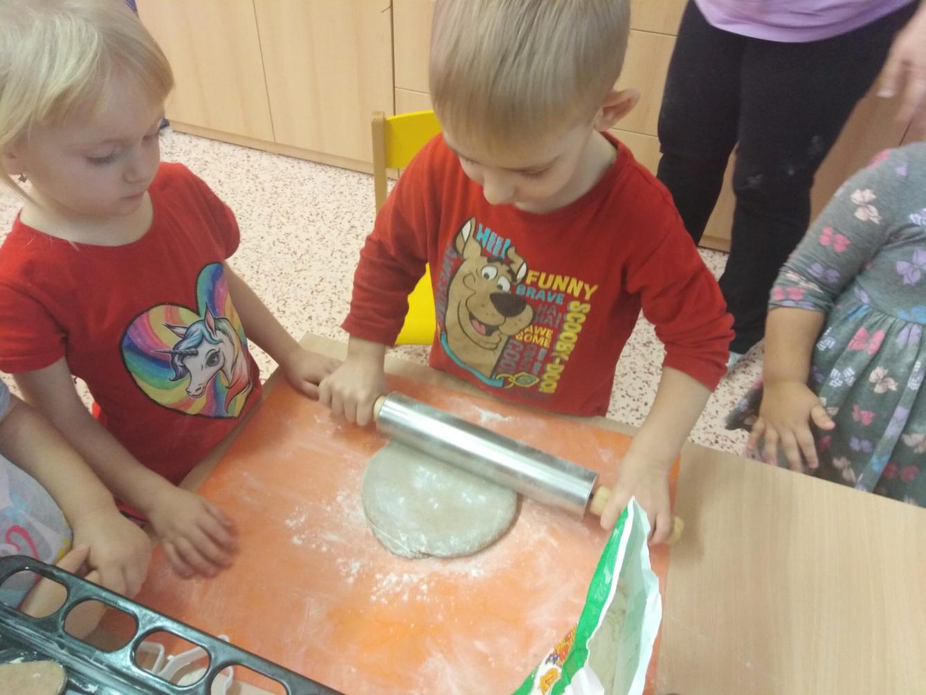 příprava na Vánoce: pečeme perníčky:-) - 53