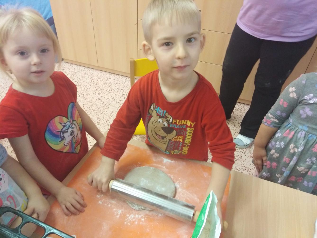 příprava na Vánoce: pečeme perníčky:-) - 54