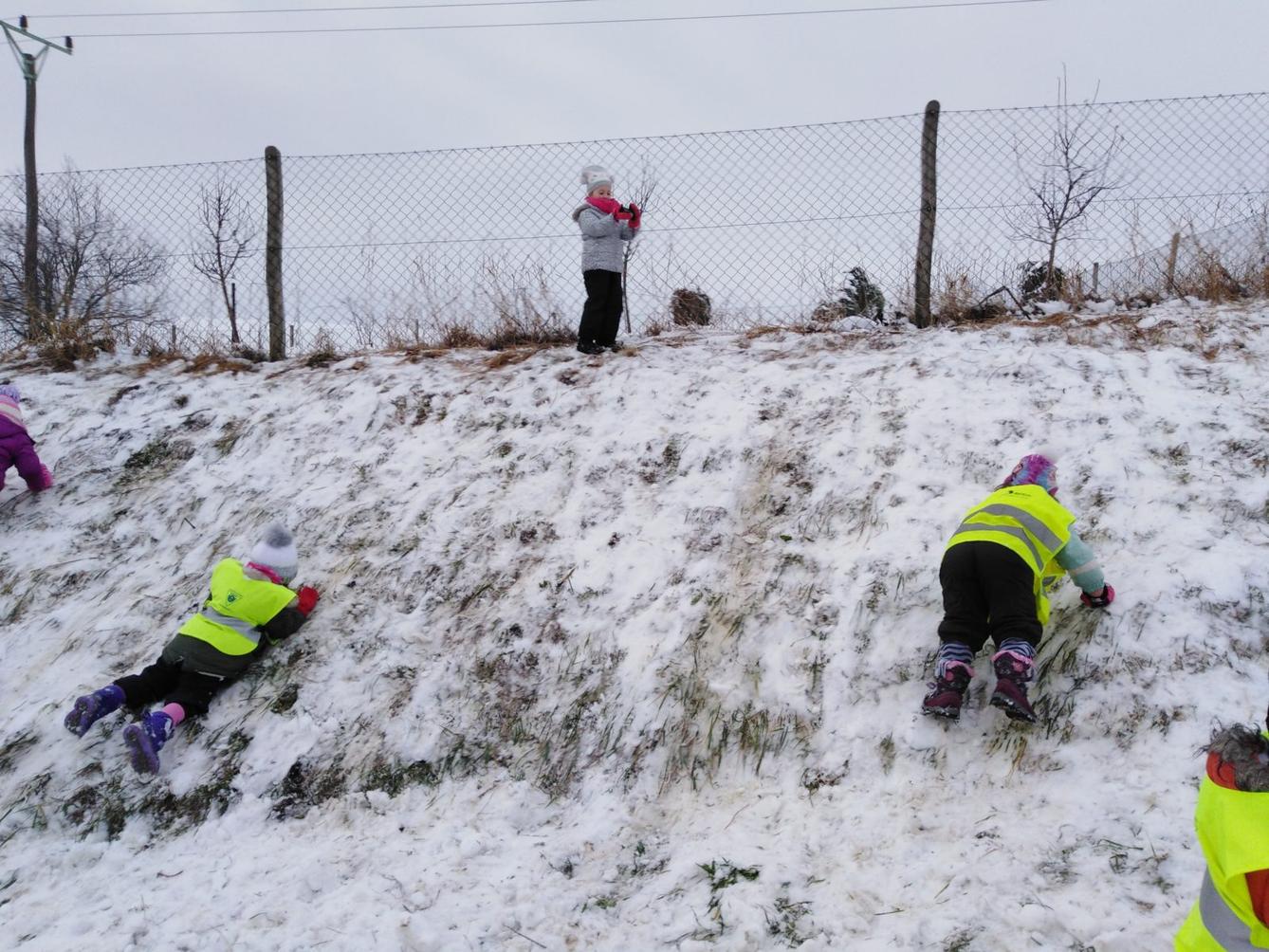 Broučci: konečně sníh!!!:-) - 18