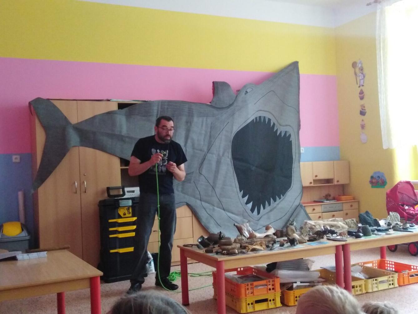 Projektový den v MŠ: "Cesta do Pravěku" - 9