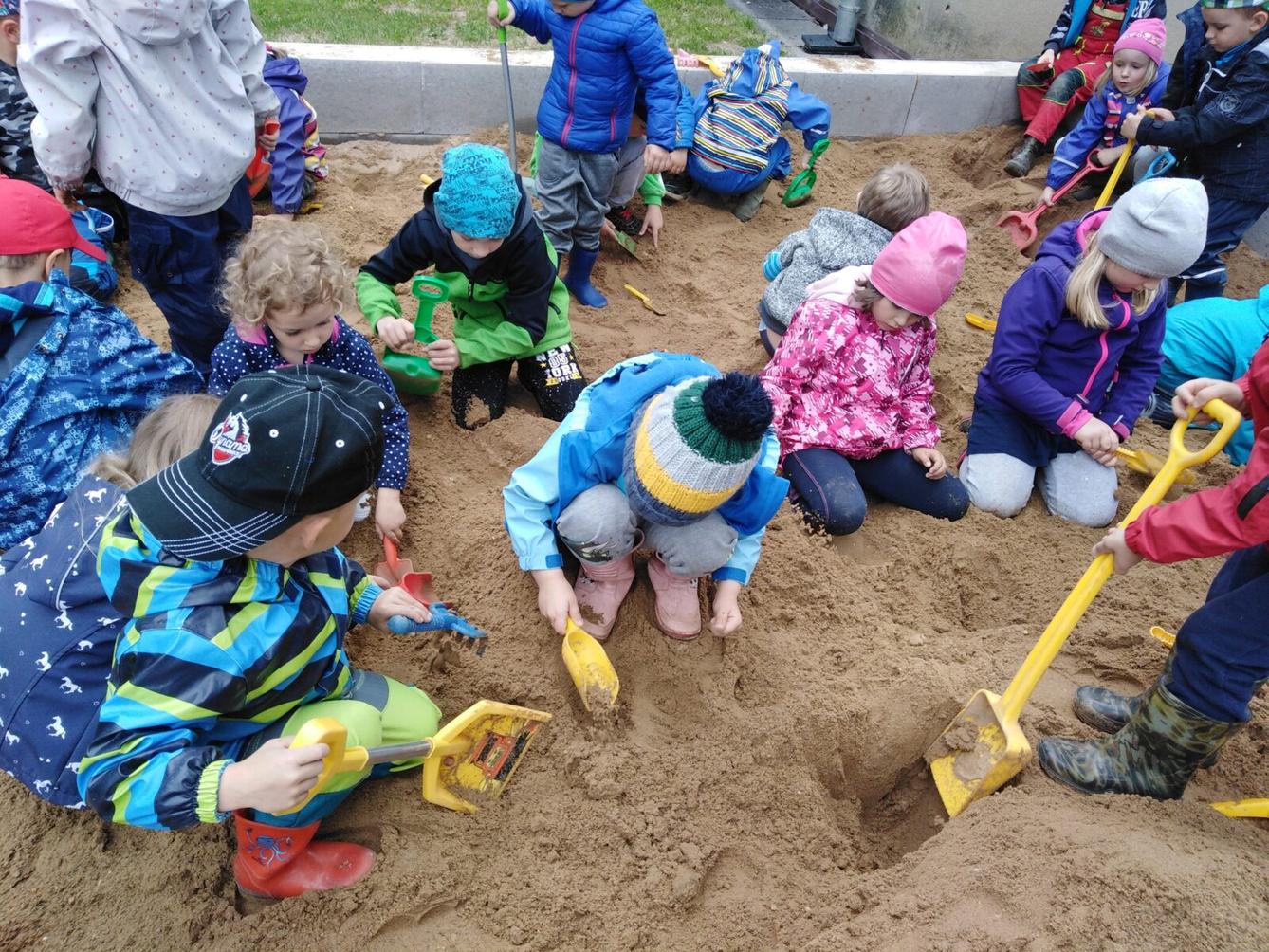 Projektový den v MŠ: "Cesta do Pravěku" - 98