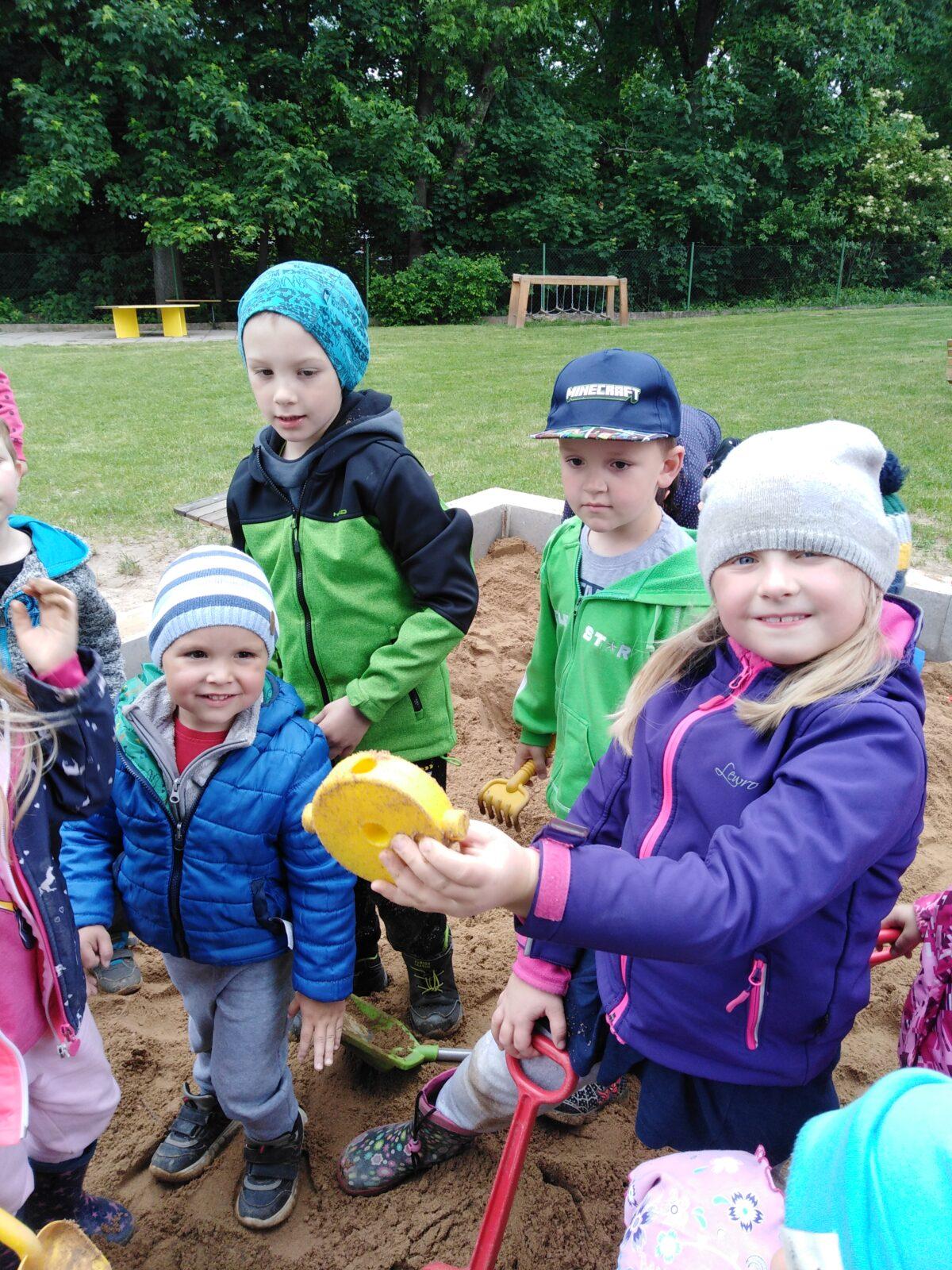 Projektový den v MŠ: "Cesta do Pravěku" - 102