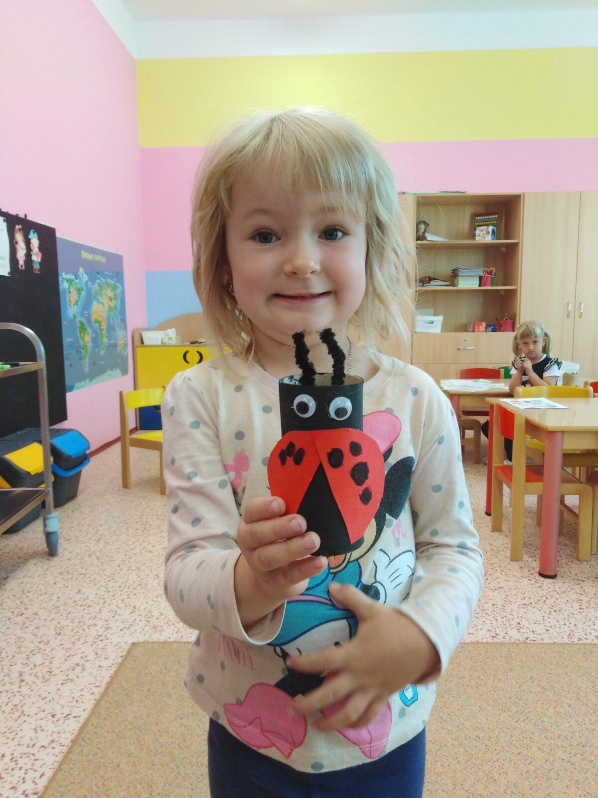 Tvoření u Broučků: "naše Beruška" - 2