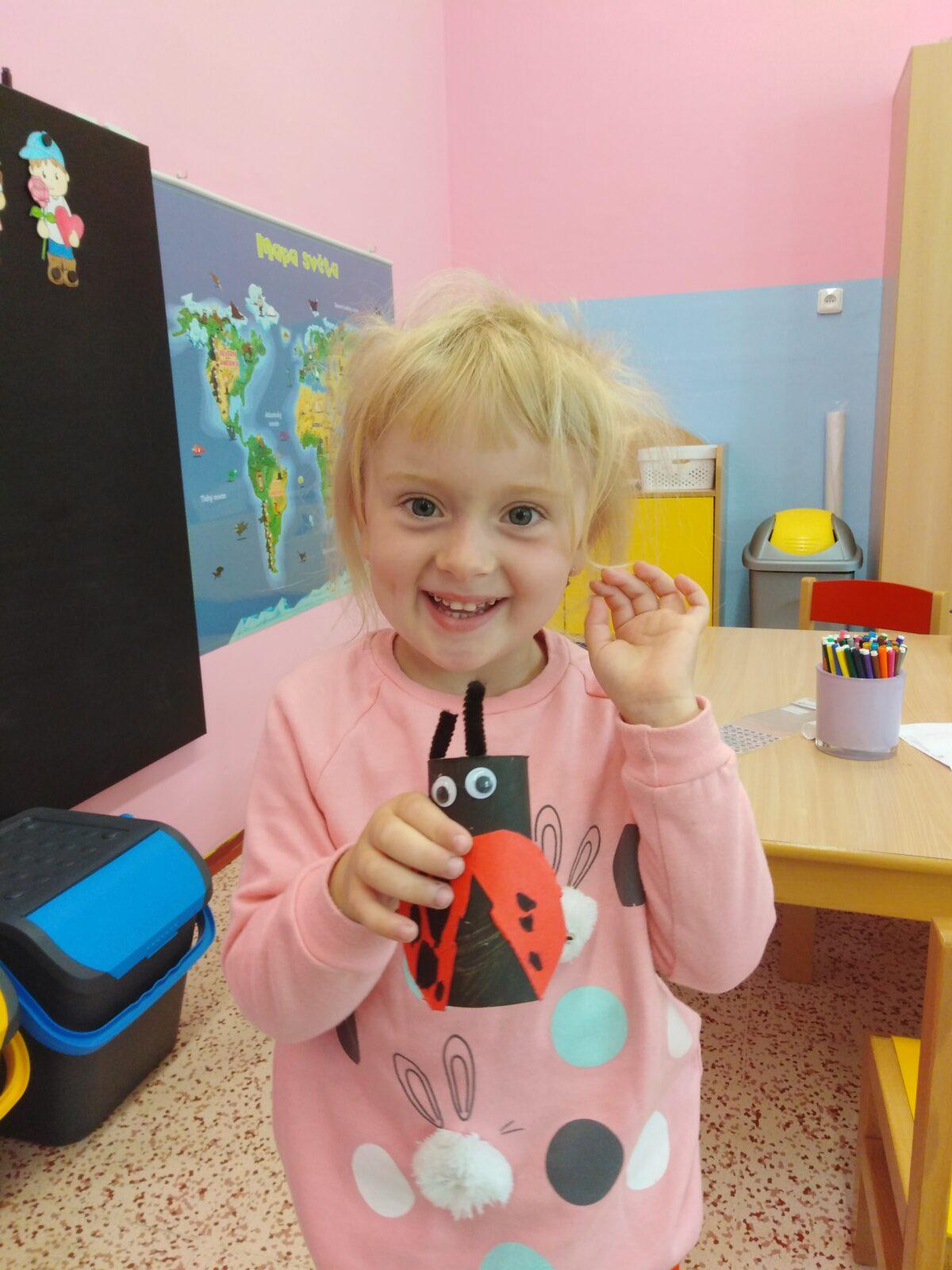 Tvoření u Broučků: "naše Beruška" - 3