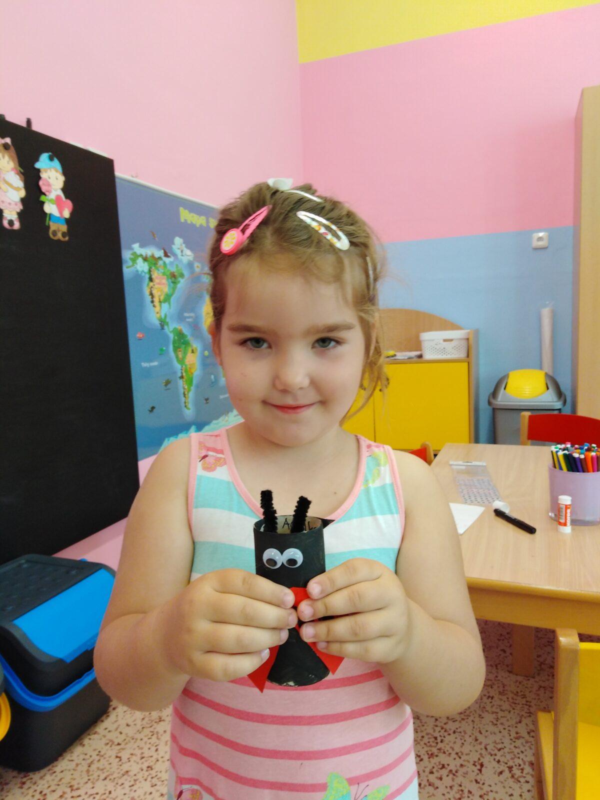 Tvoření u Broučků: "naše Beruška" - 6