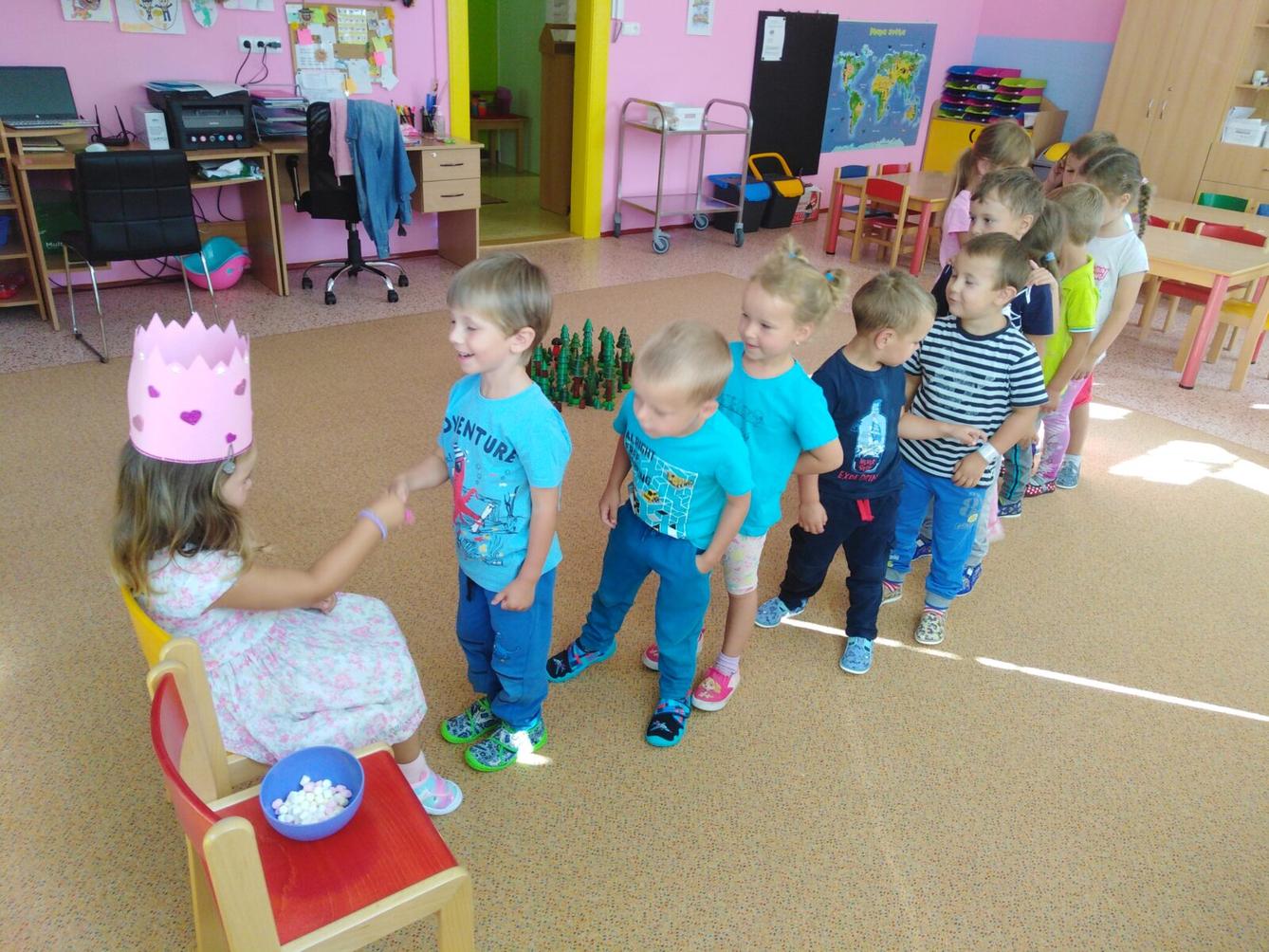 Broučci slaví: Adélka měla narozeniny - 2