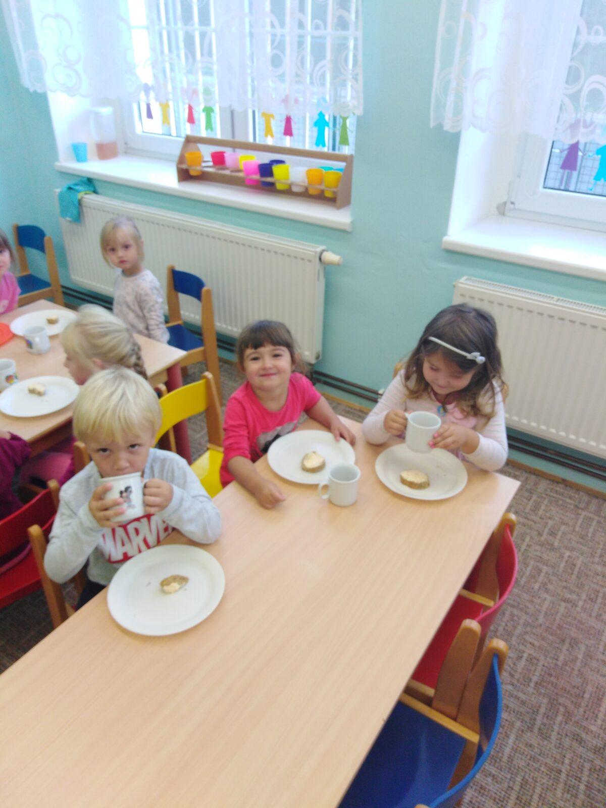 Broučci: "ve školce je prima" :-) - 3