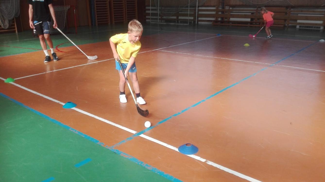 Úkazkové hodiny florbalu - 13