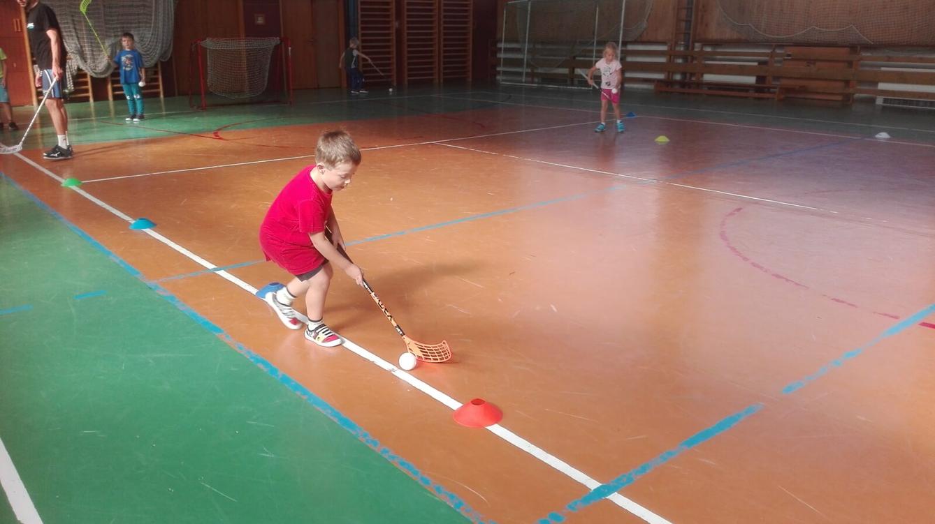 Úkazkové hodiny florbalu - 15