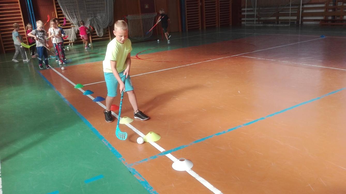 Úkazkové hodiny florbalu - 19