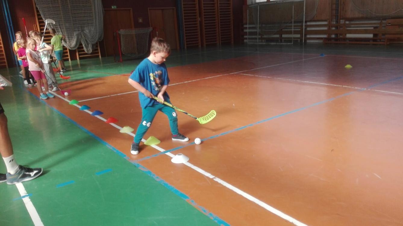 Úkazkové hodiny florbalu - 22