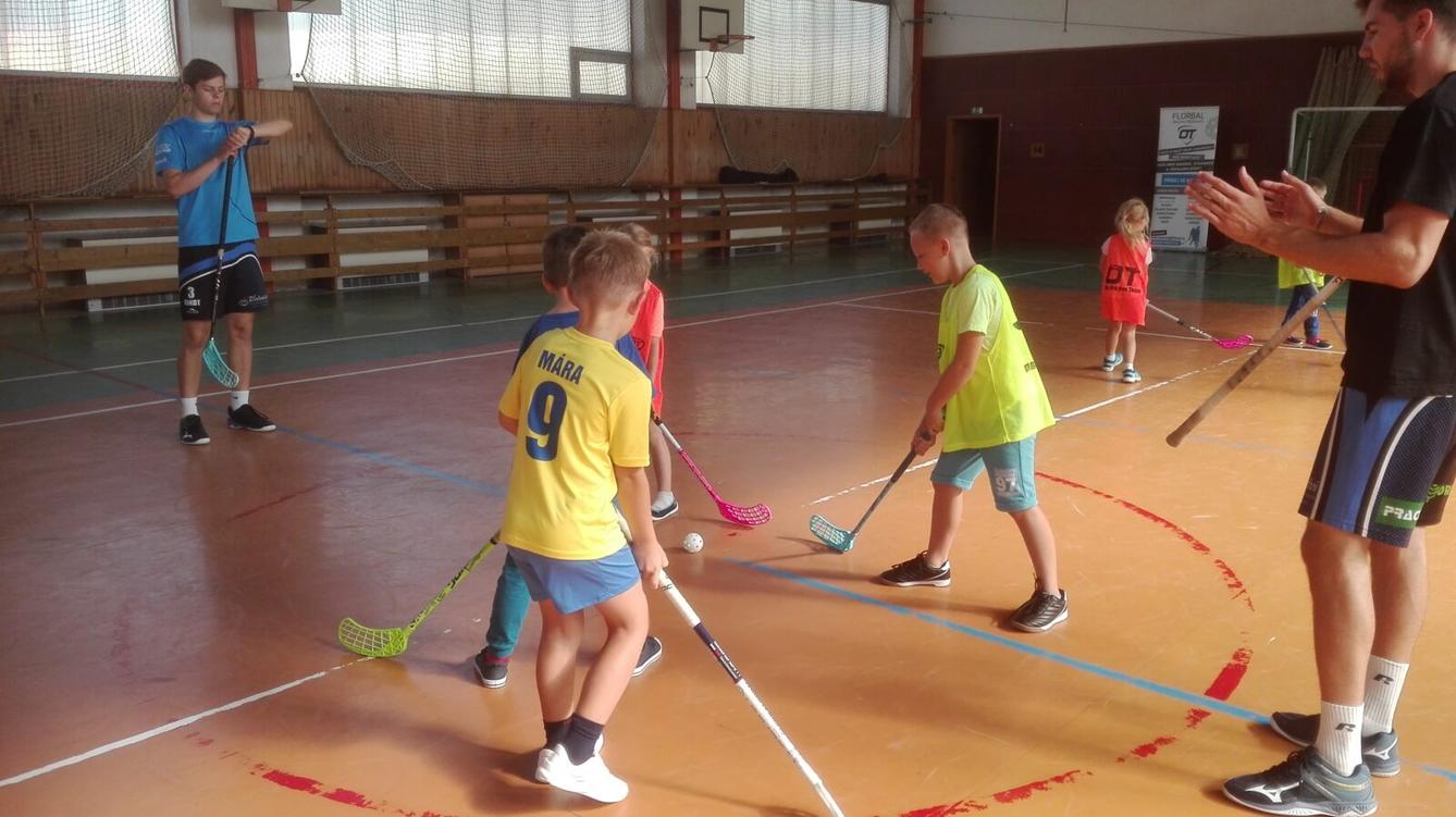 Úkazkové hodiny florbalu - 26