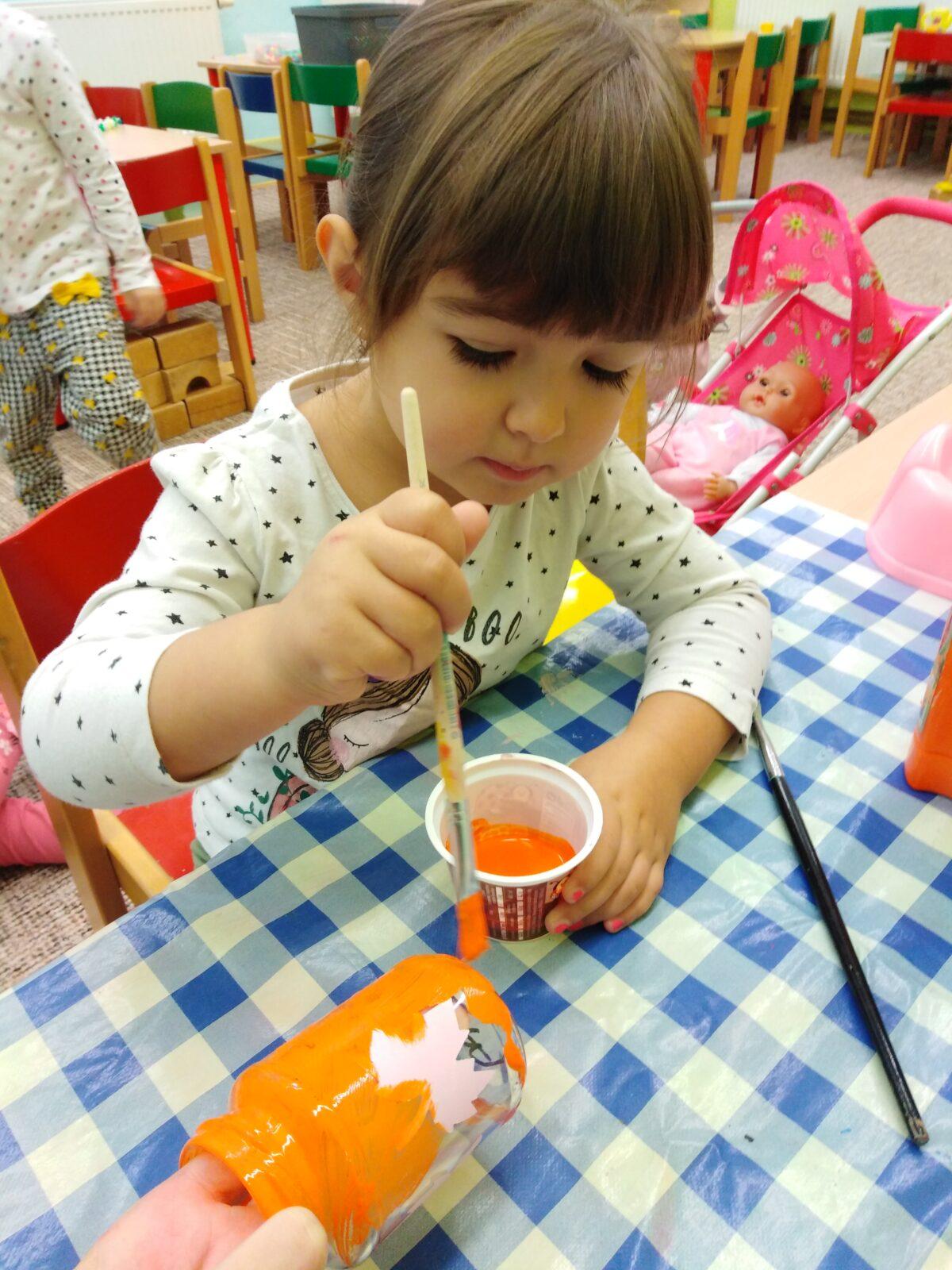 Broučci: "Tvořeníčko, tvoření" - "Listí žloutne, poletuje" - 6