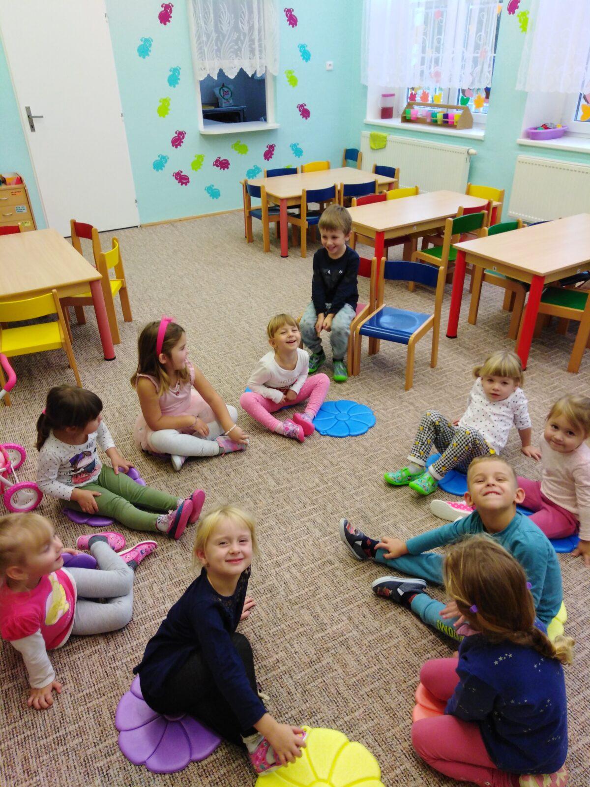 Broučci slaví: Matyášek měl narozeniny - 1