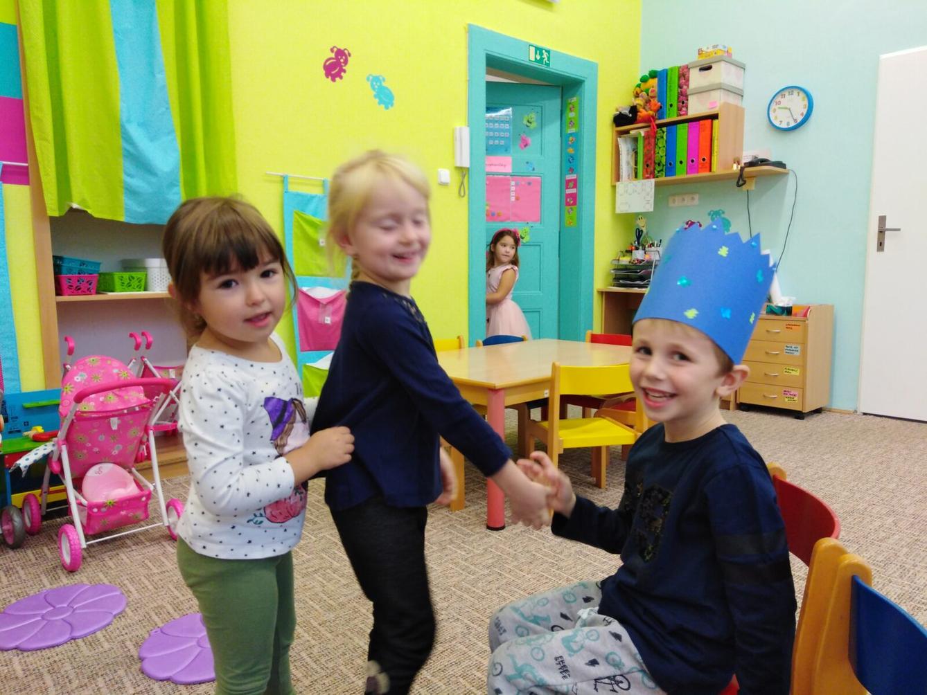 Broučci slaví: Matyášek měl narozeniny - 5