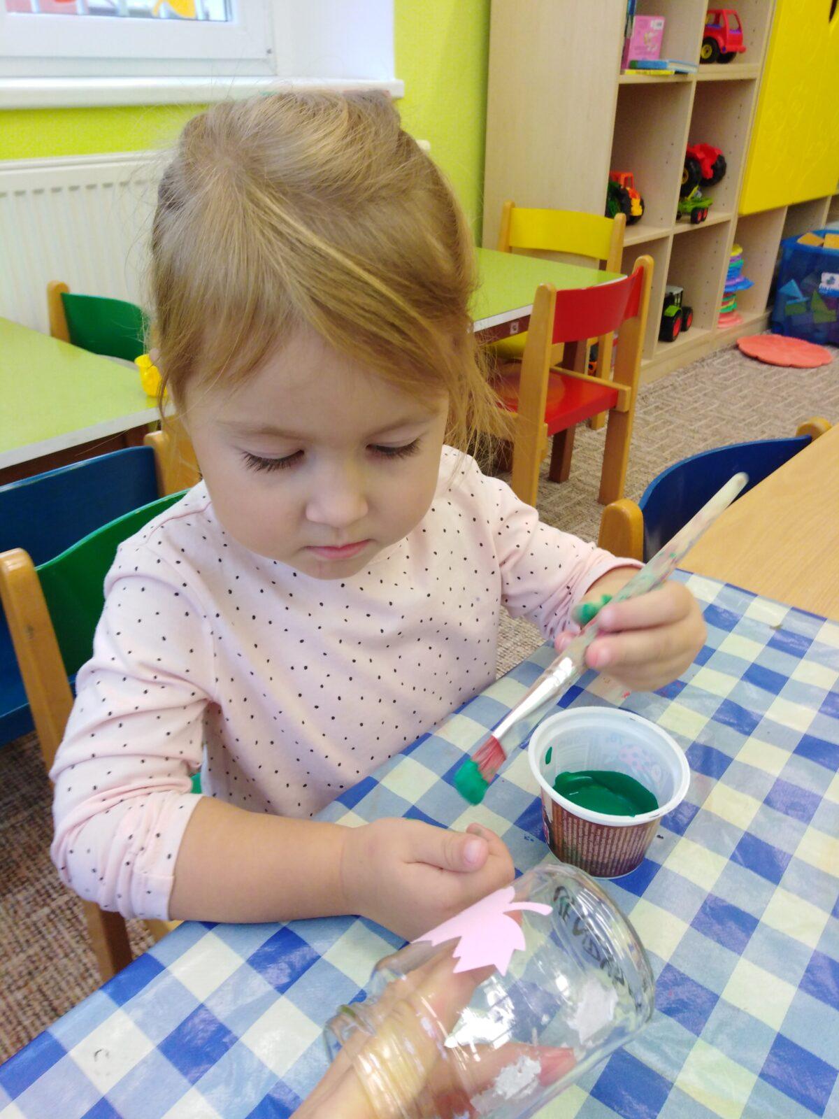 Broučci: "Tvořeníčko, tvoření" - "Listí žloutne, poletuje" - 13