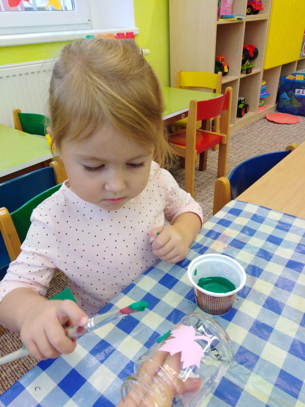 Broučci: "Tvořeníčko, tvoření" - "Listí žloutne, poletuje" - 15