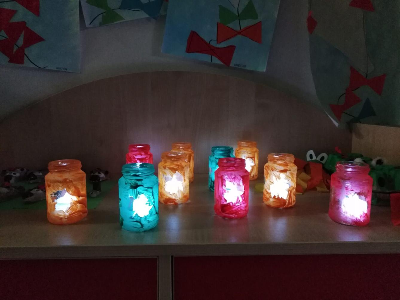 Broučci: "Tvořeníčko, tvoření" - "Listí žloutne, poletuje" - 22