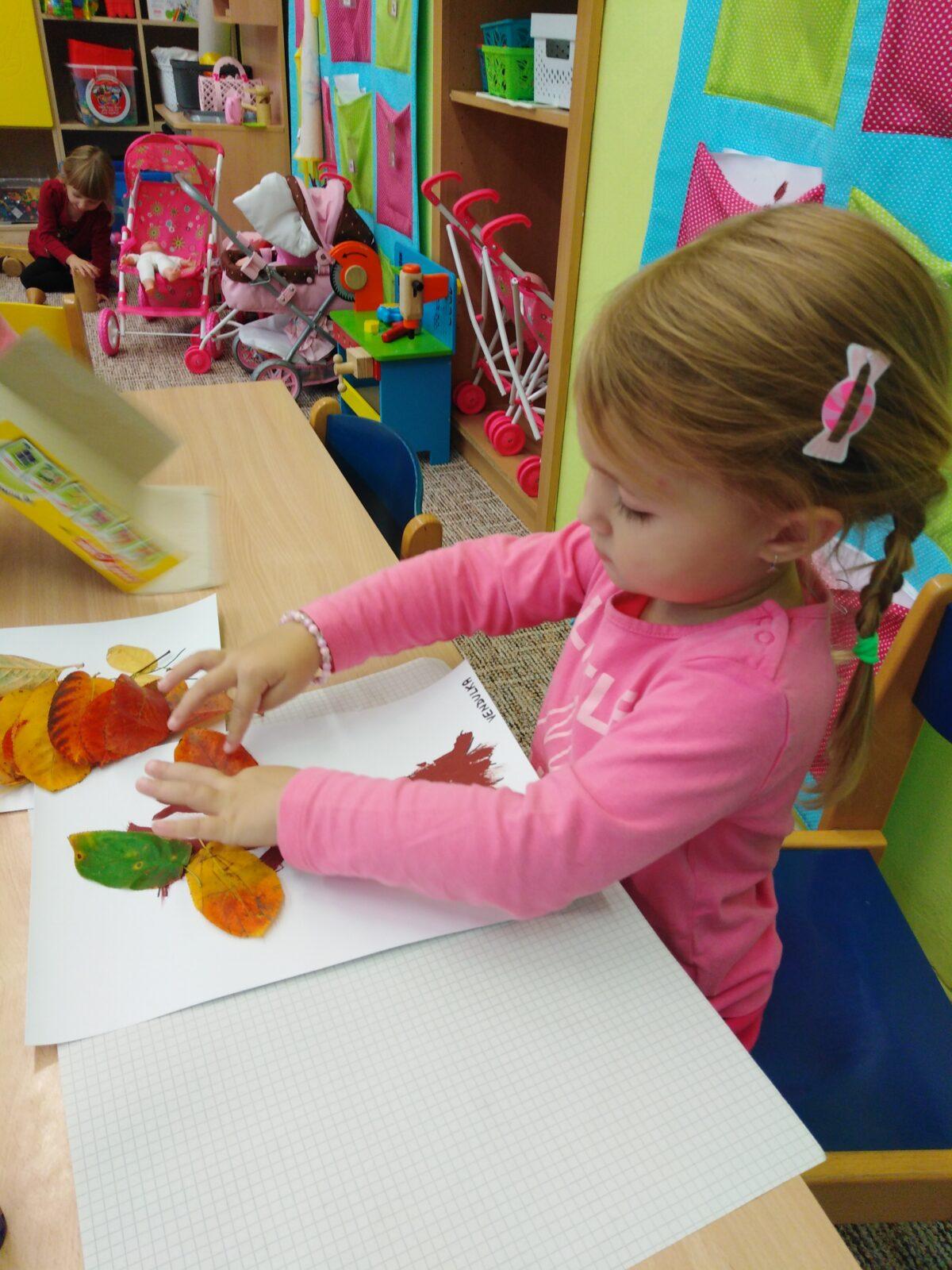 Tvořeníčko, tvoření: "Listí žloutne, poletuje" - 15