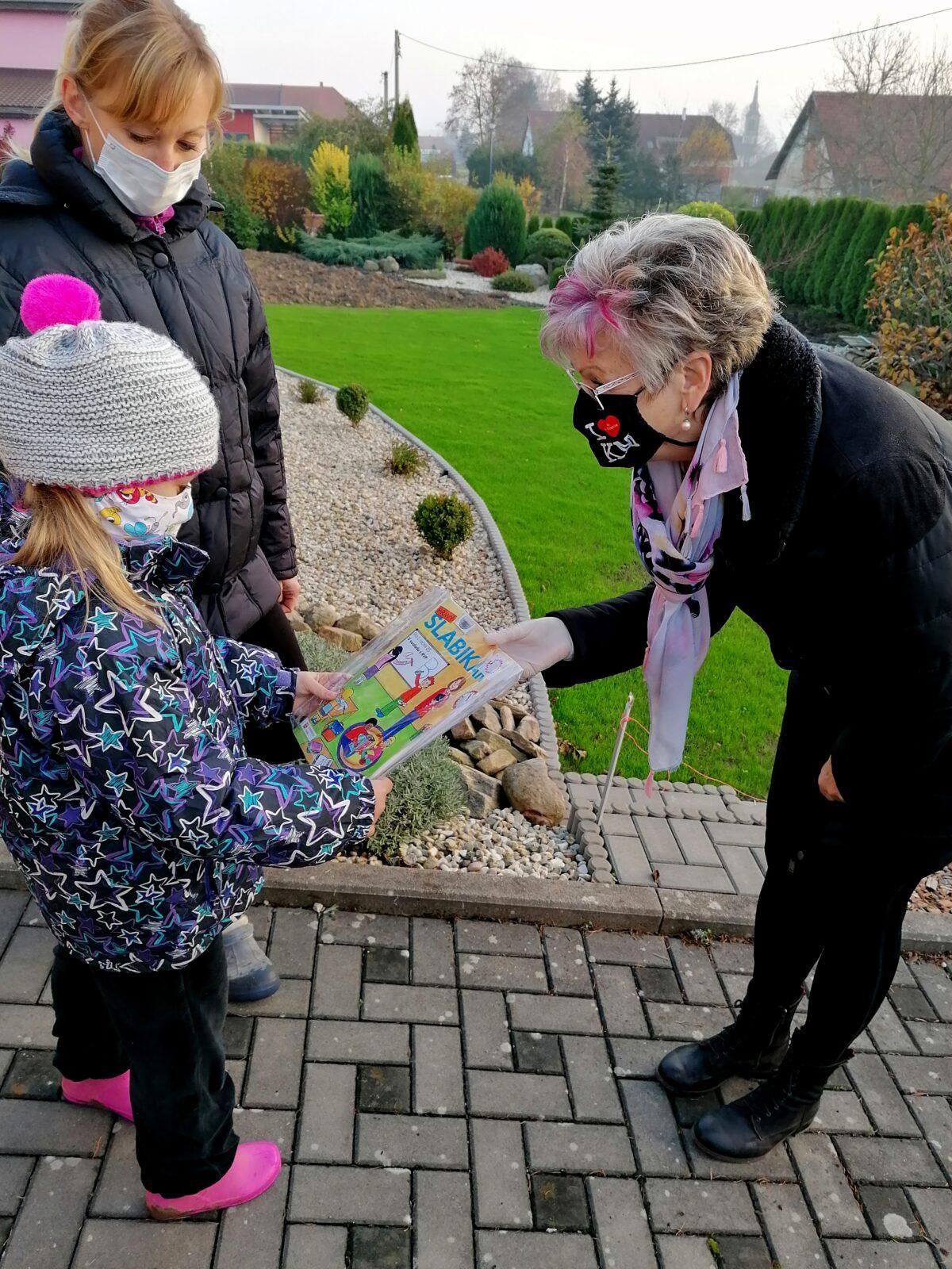 6. 11. Slavnostní předávání Slabikářů - 16