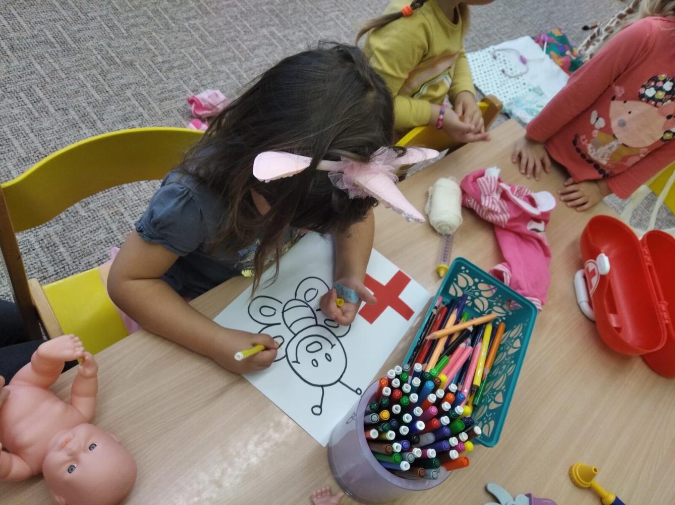 Broučci: "zdraví x nemoc" aneb "když Alenka stůně" - 7