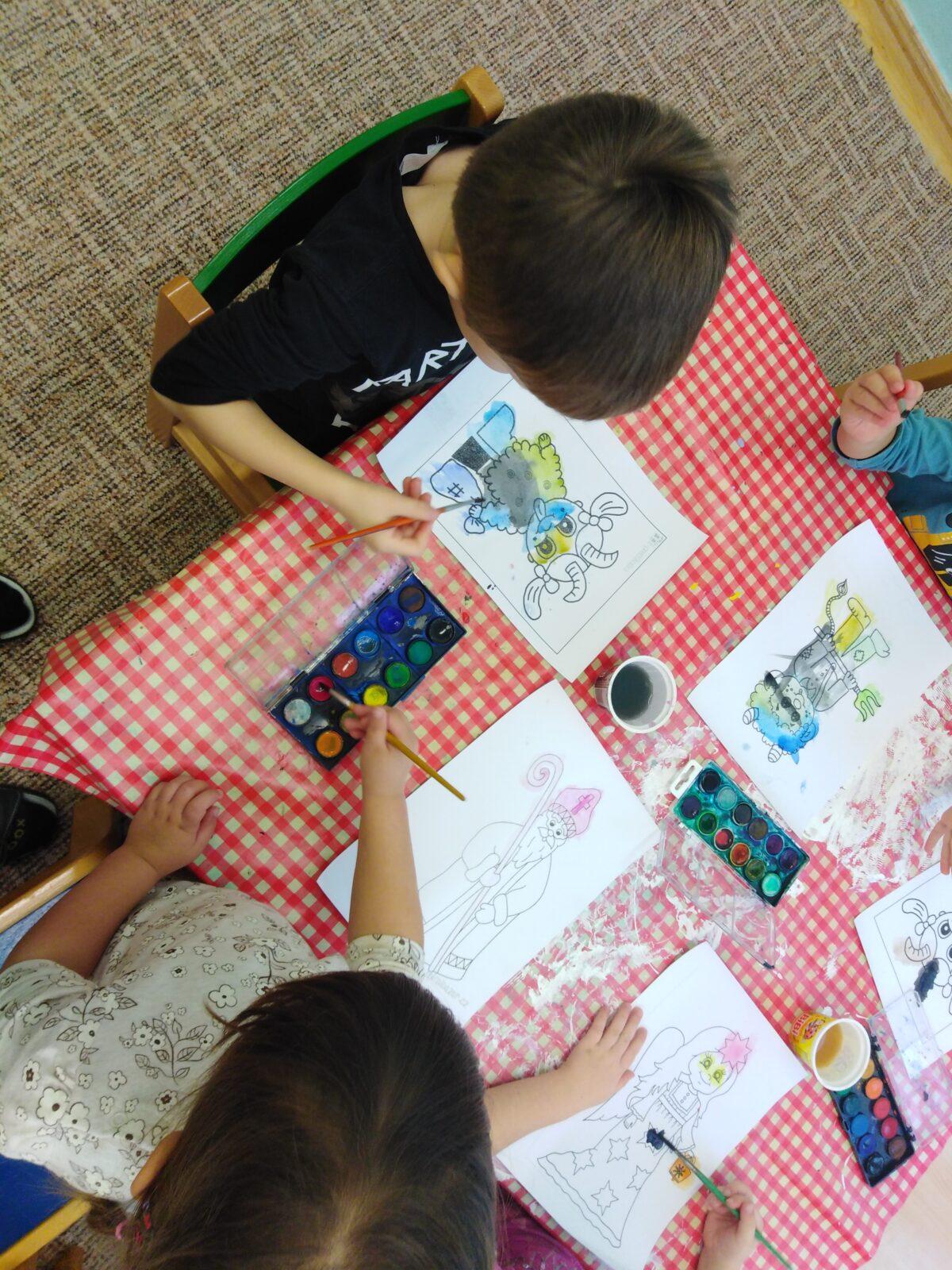 Broučci: "čertoviny", vycházka k Betlému, výroba sněhuláčka - 21