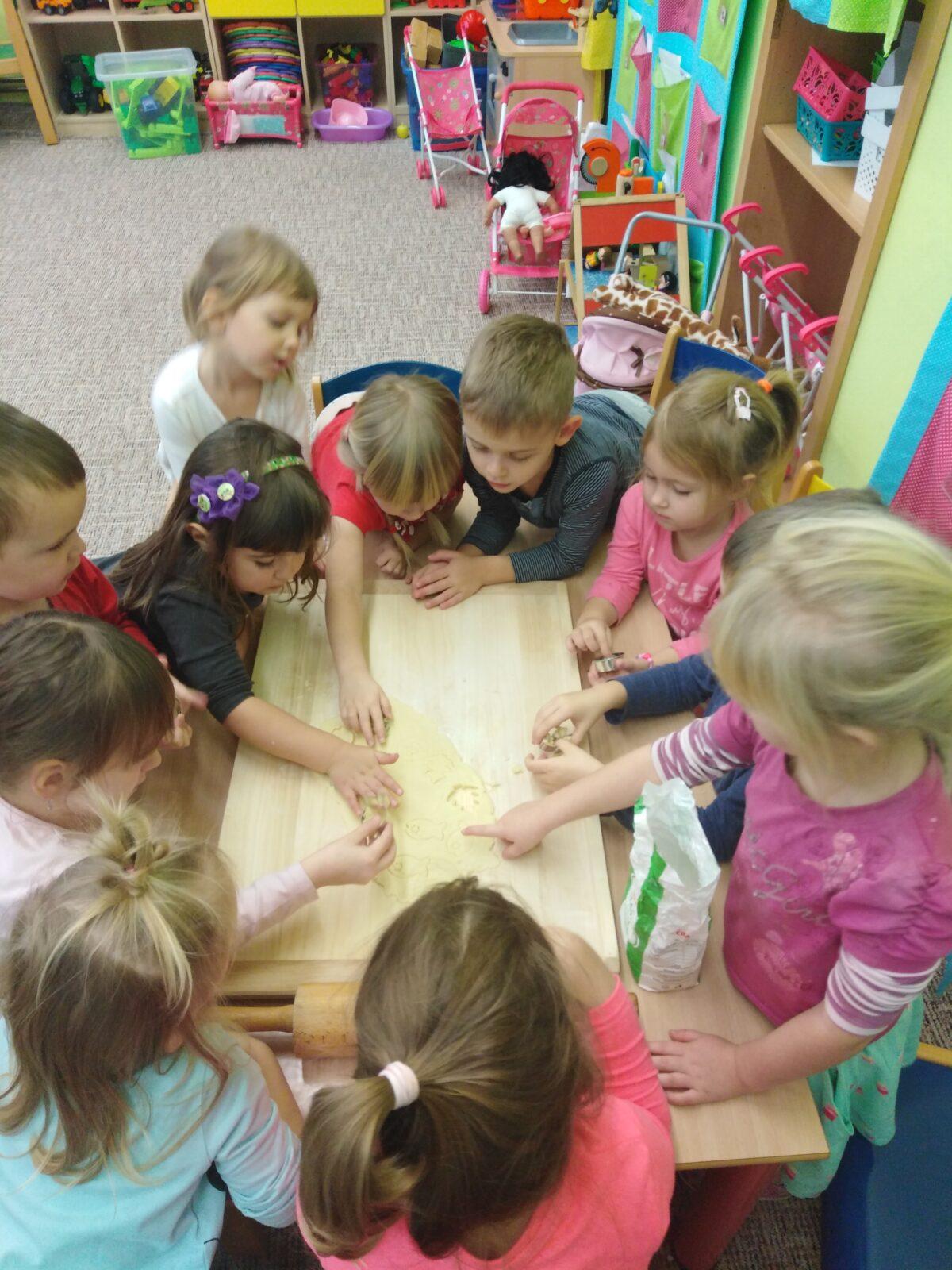 Broučci: pečeme linecké cukroví:-) - 4