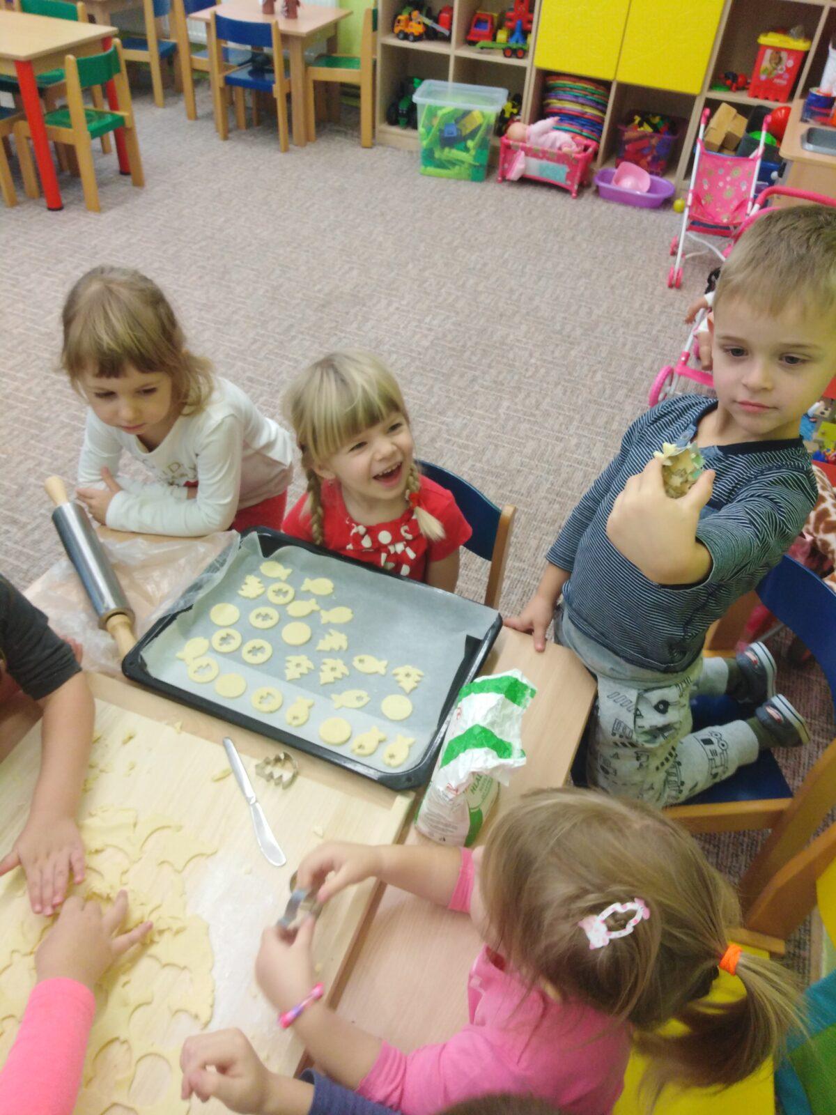 Broučci: pečeme linecké cukroví:-) - 6