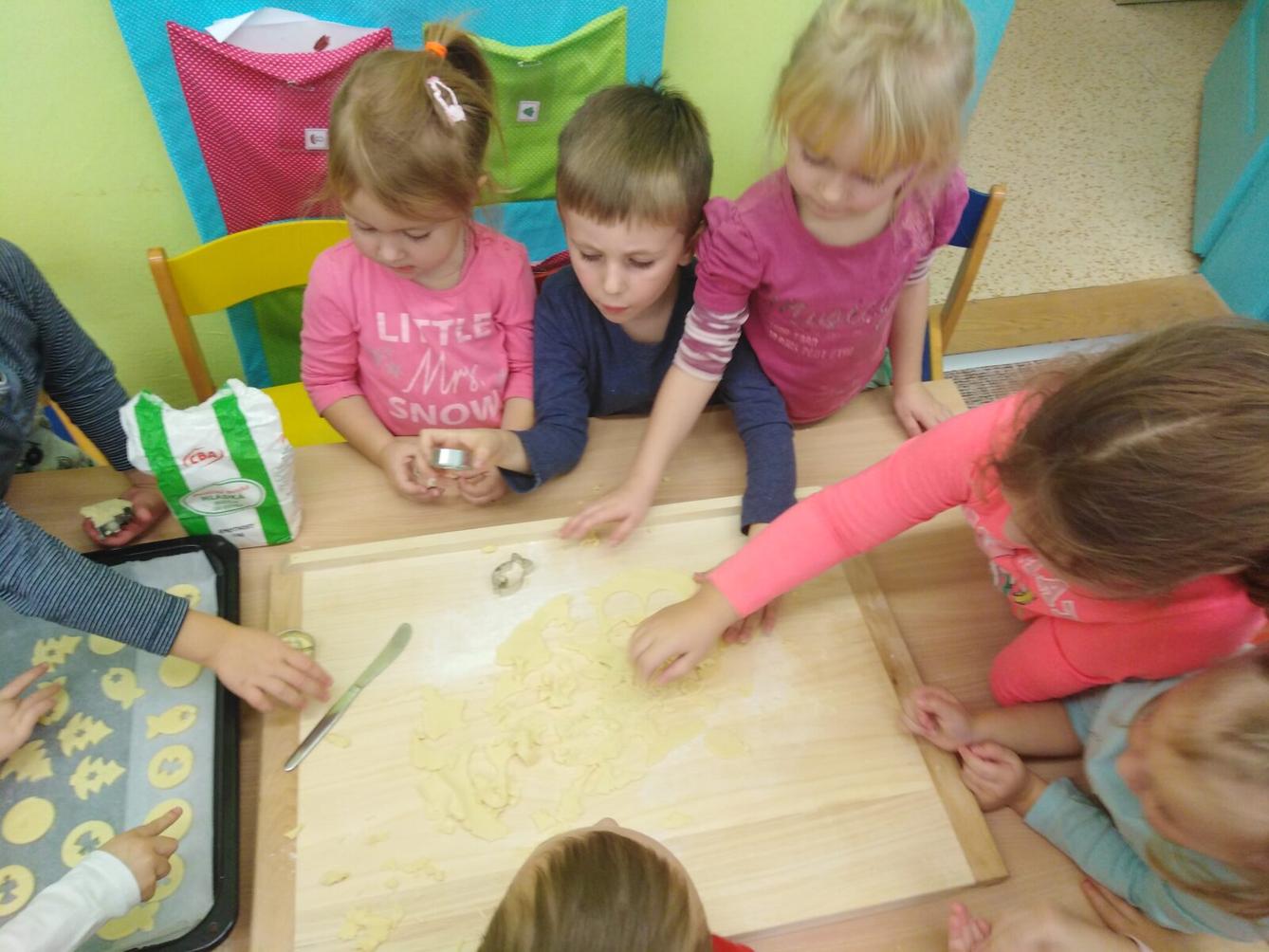 Broučci: pečeme linecké cukroví:-) - 8