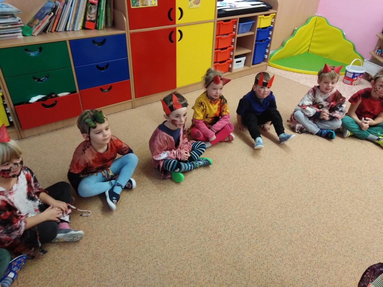 Návštěva ČERTA, MIKULÁŠE A ANDÍLKA v MŠ - 4