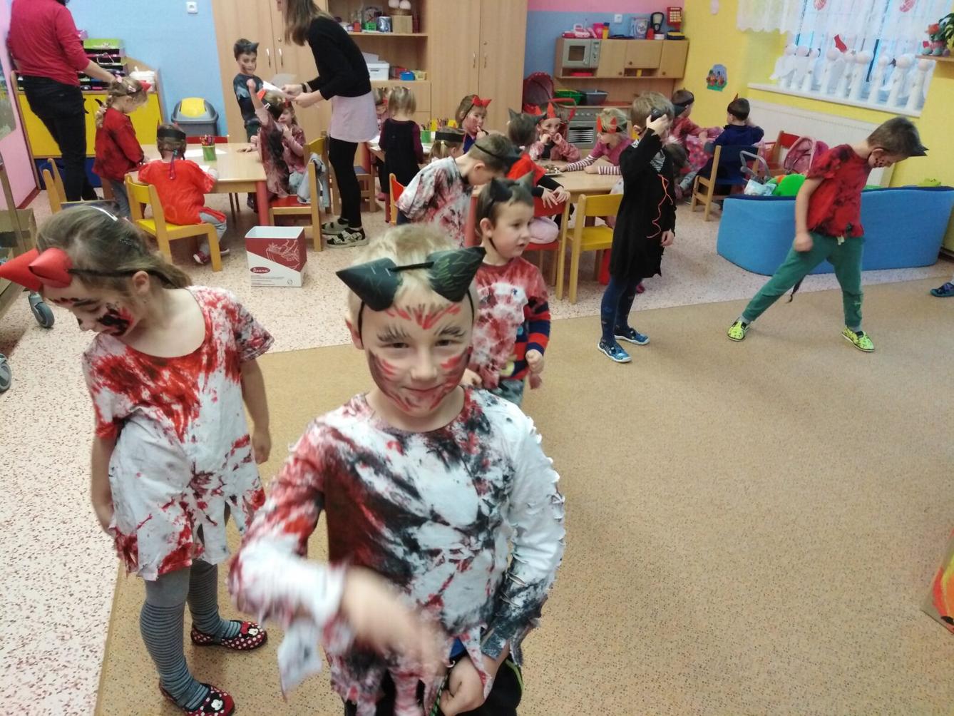 Návštěva ČERTA, MIKULÁŠE A ANDÍLKA v MŠ - 27