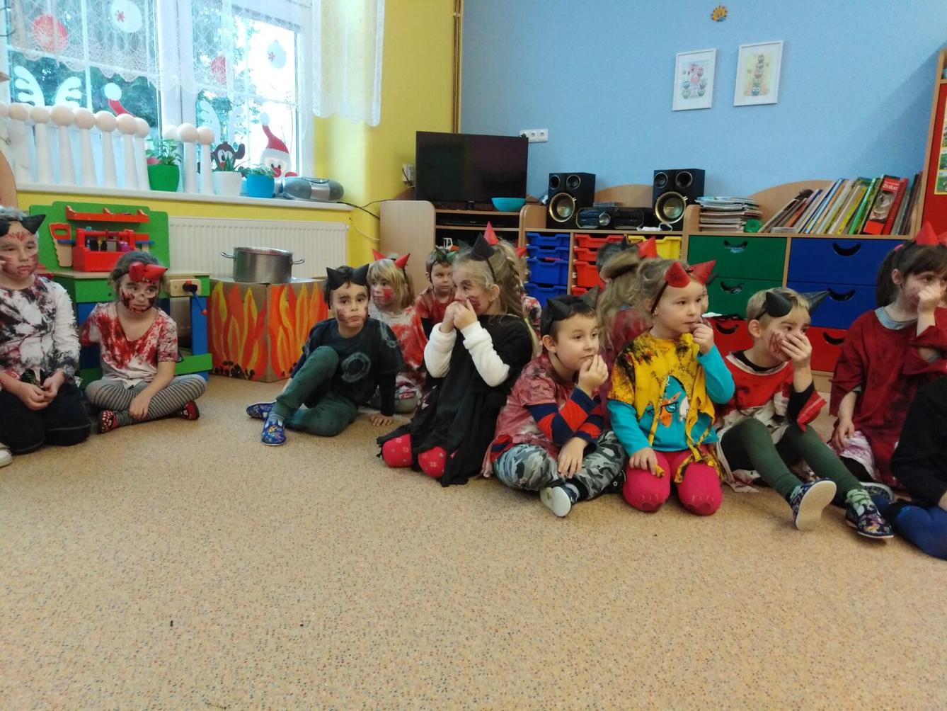 Návštěva ČERTA, MIKULÁŠE A ANDÍLKA v MŠ - 34