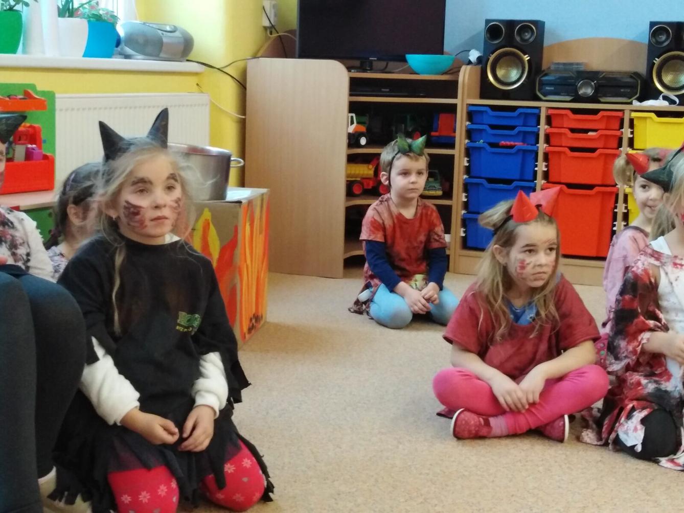 Návštěva ČERTA, MIKULÁŠE A ANDÍLKA v MŠ - 37