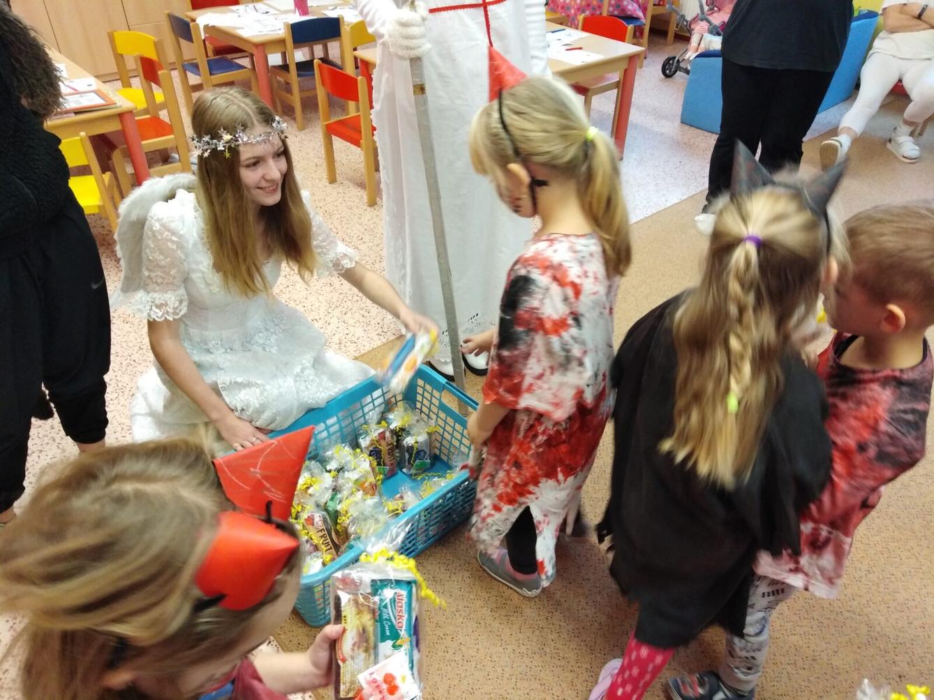 Návštěva ČERTA, MIKULÁŠE A ANDÍLKA v MŠ - 46