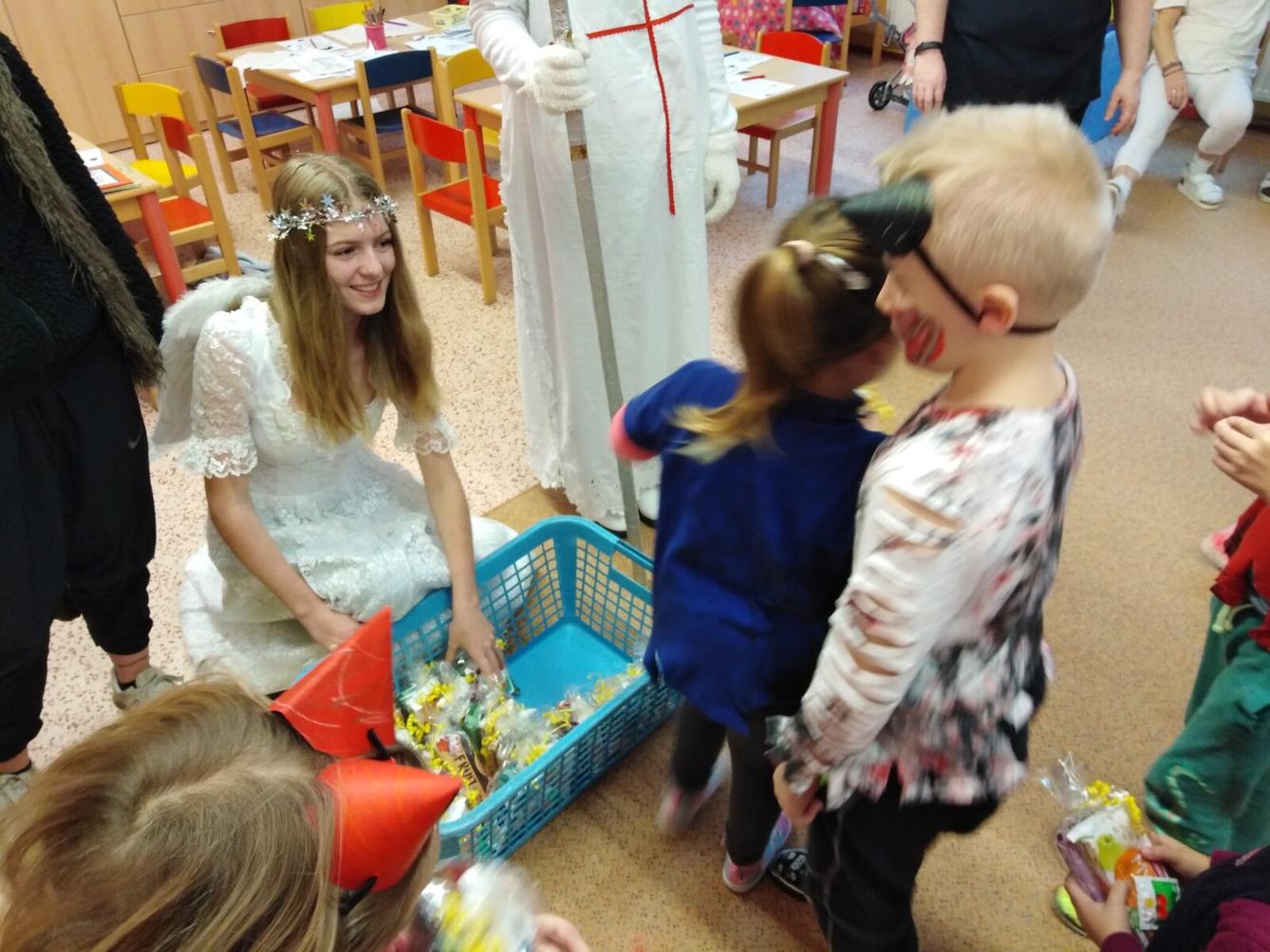 Návštěva ČERTA, MIKULÁŠE A ANDÍLKA v MŠ - 50