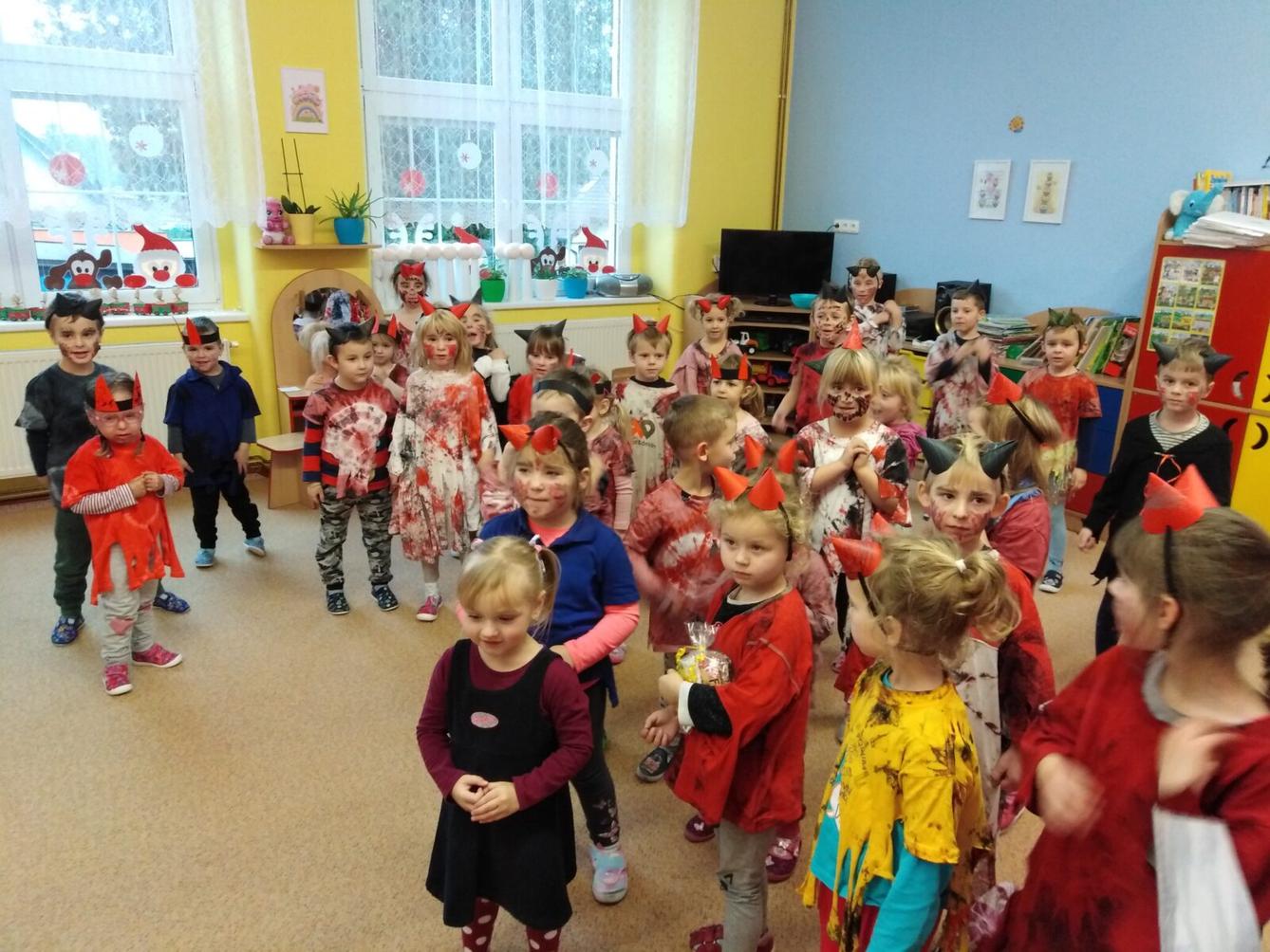 Návštěva ČERTA, MIKULÁŠE A ANDÍLKA v MŠ - 58