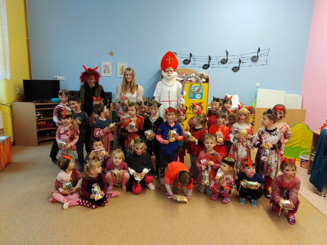 Návštěva ČERTA, MIKULÁŠE A ANDÍLKA v MŠ - 61