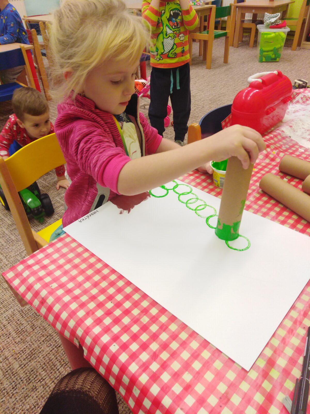 Broučci: Tvořeníčko, tvoření: "Odkud jsi vánoční stromečku?" - 9