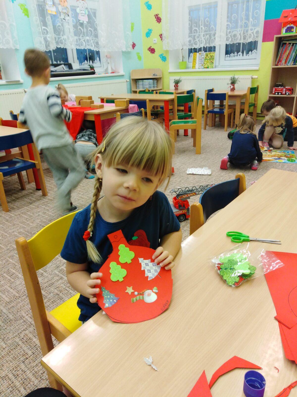 Broučci: Tvořeníčko, tvoření: "Odkud jsi vánoční stromečku?" - 52