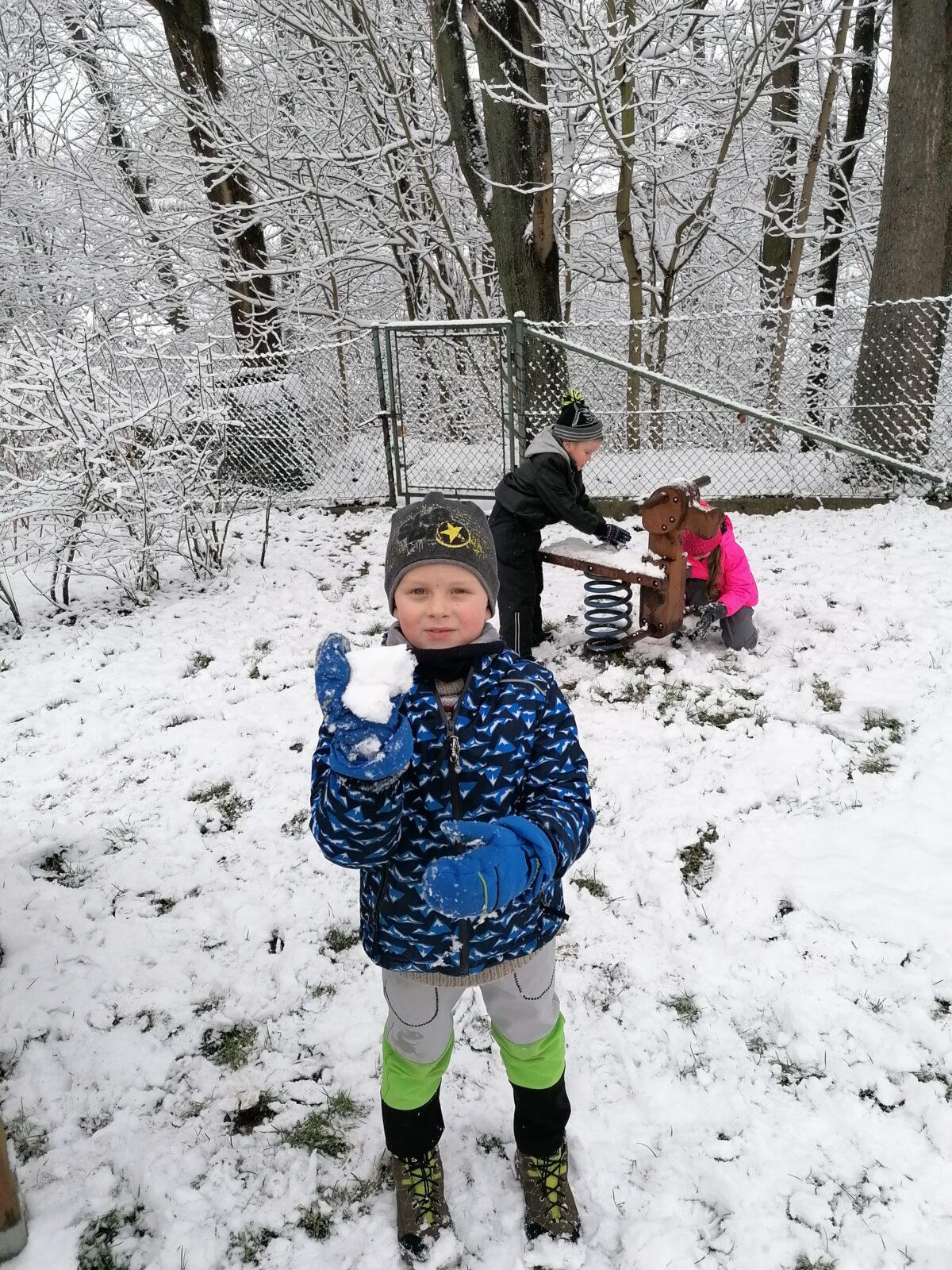 Konečně sníh!! užíváme si ho ze všech sil:-) - 7