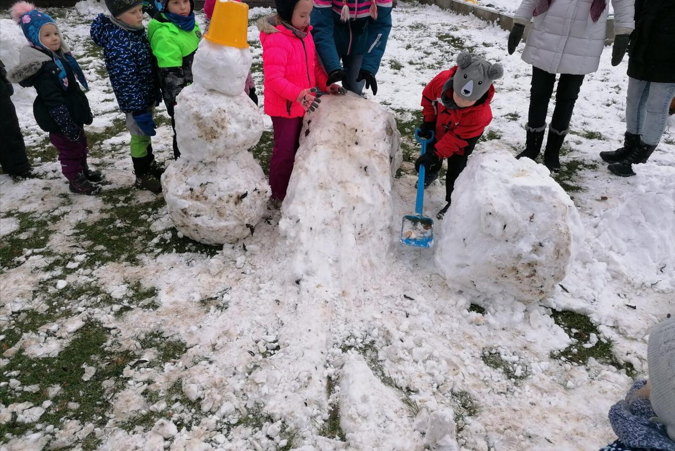 Konečně sníh!! užíváme si ho ze všech sil:-) - 23