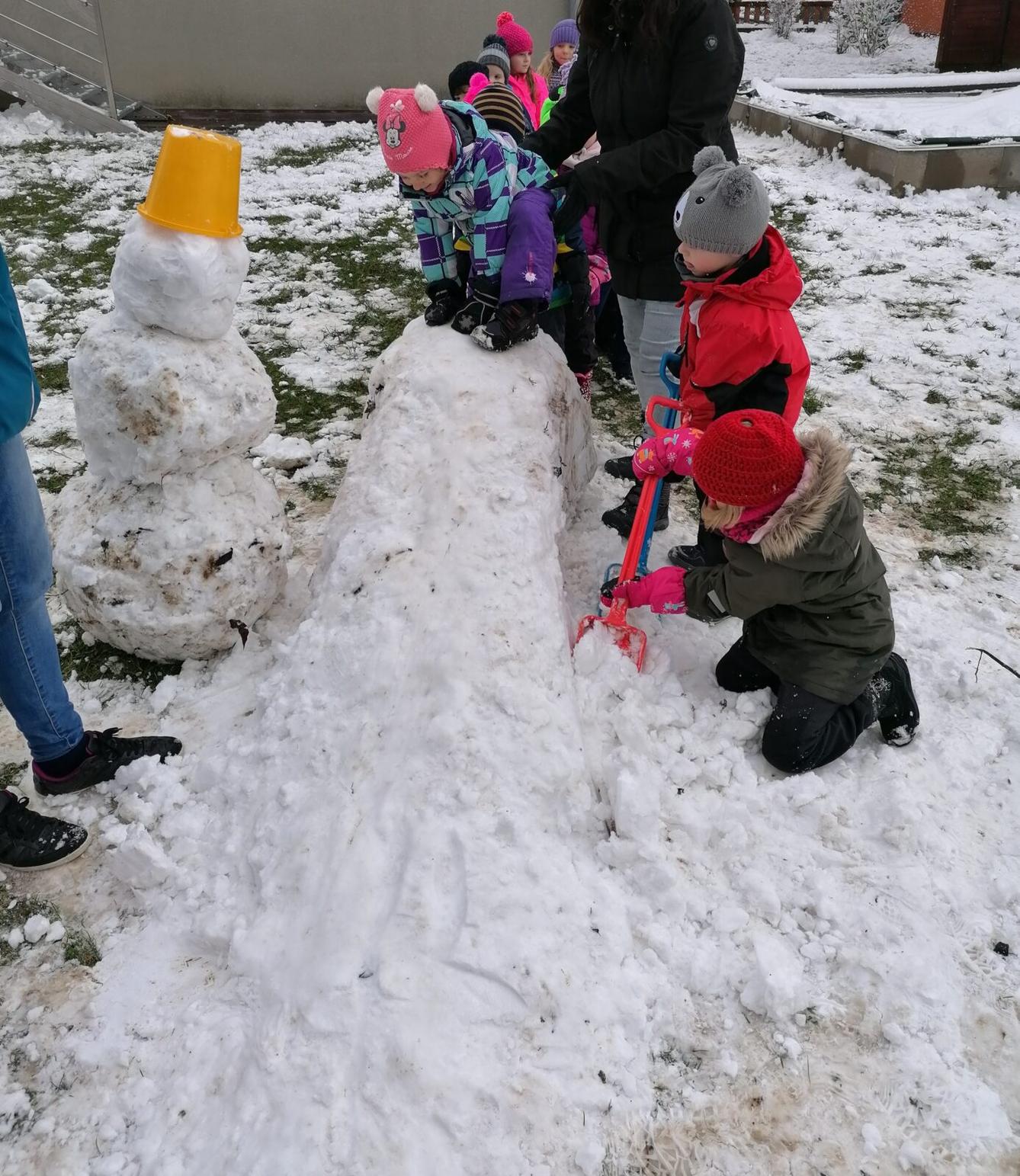 Konečně sníh!! užíváme si ho ze všech sil:-) - 35